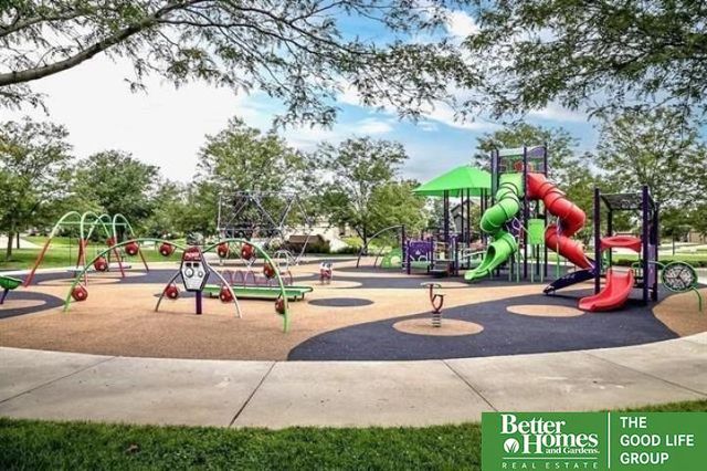 7422 S 198th Circle, Gretna, NE 68028