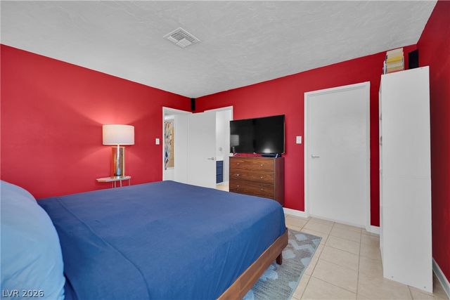 6862 Tiffollo Lane, Las Vegas, NV 89156