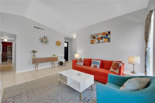 6862 Tiffollo Lane, Las Vegas, NV 89156