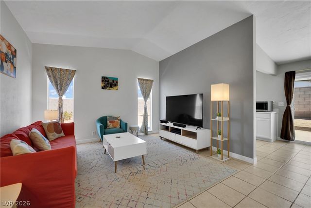 6862 Tiffollo Lane, Las Vegas, NV 89156
