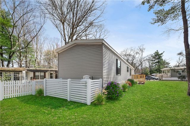 7 Hidea Way, Coventry, RI 02816