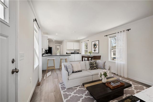 7 Hidea Way, Coventry, RI 02816