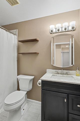 6373 Navion Dr, Citrus Heights, CA 95621