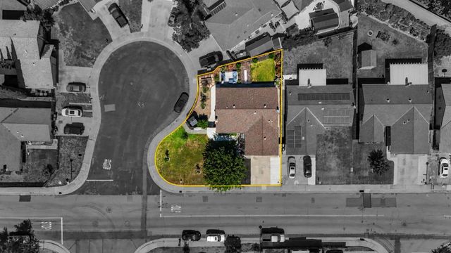 6373 Navion Dr, Citrus Heights, CA 95621