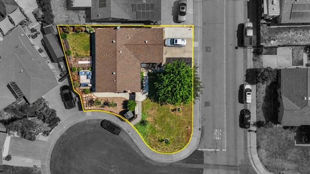 6373 Navion Dr, Citrus Heights, CA 95621
