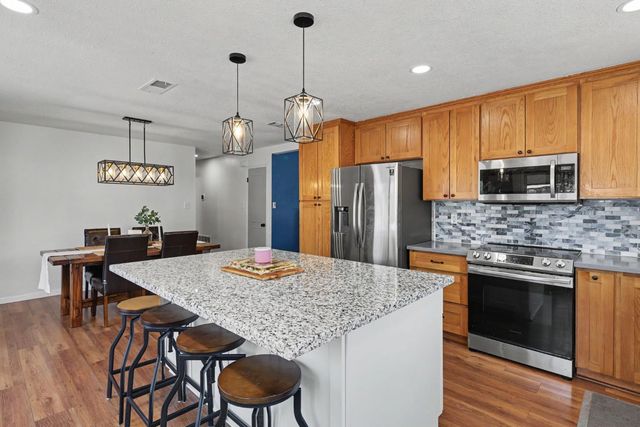6373 Navion Dr, Citrus Heights, CA 95621