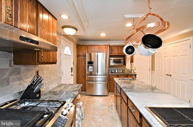 695 FRIAR DR, Yardley, PA 19067