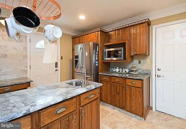 695 FRIAR DR, Yardley, PA 19067