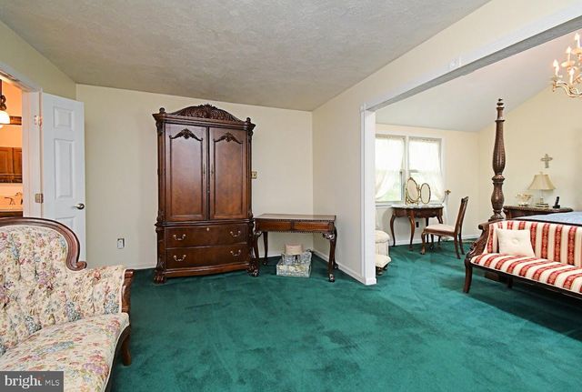 695 FRIAR DR, Yardley, PA 19067