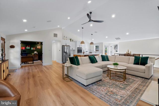 428 ROYAL BEACH RD, Pasadena, MD 21122