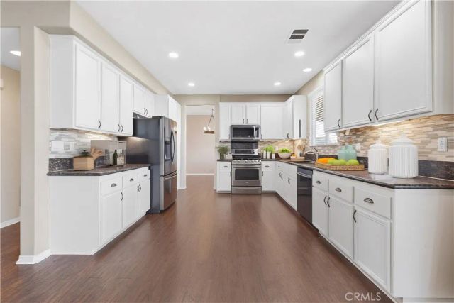 2430 Newberry Street, Rosamond, CA 93560