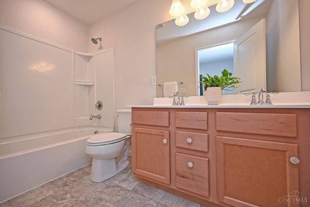 2977 Nighthawk Court, Mason, OH 45040