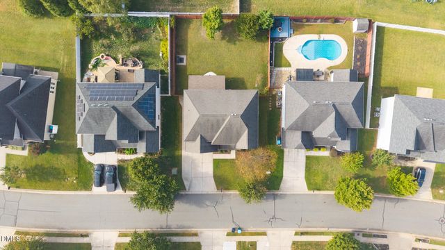 750 Cannonade Drive, Whitsett, NC 27377