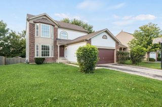 42 W Dahlia Lane, Round Lake Beach, IL 60073