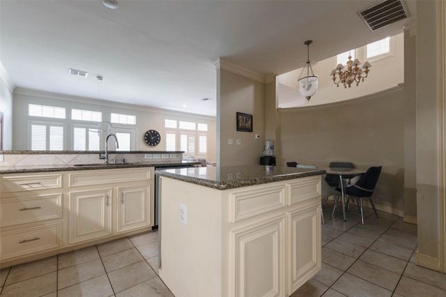 20 Stalynn Lane, Houston, TX 77027