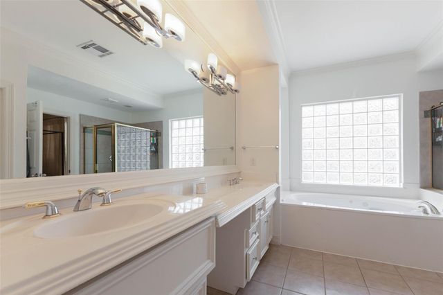 20 Stalynn Lane, Houston, TX 77027
