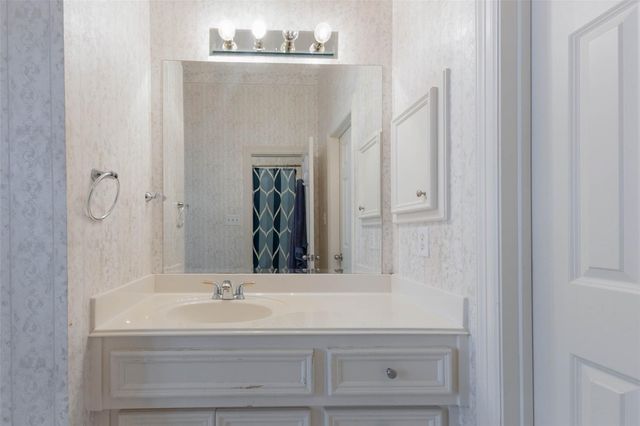 20 Stalynn Lane, Houston, TX 77027