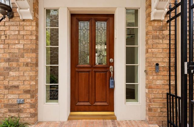 20 Stalynn Lane, Houston, TX 77027