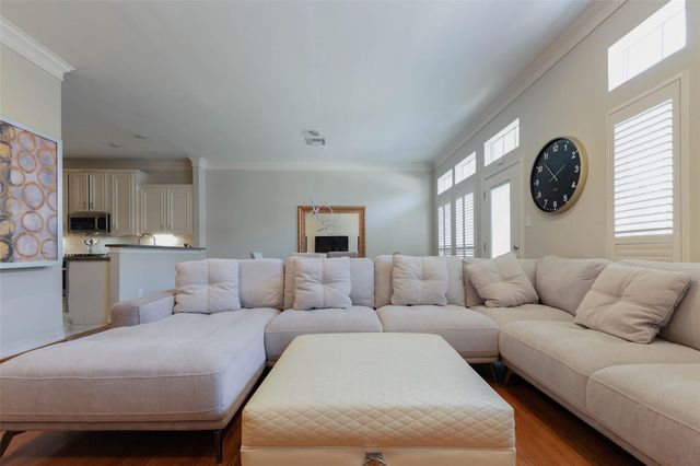 20 Stalynn Lane, Houston, TX 77027