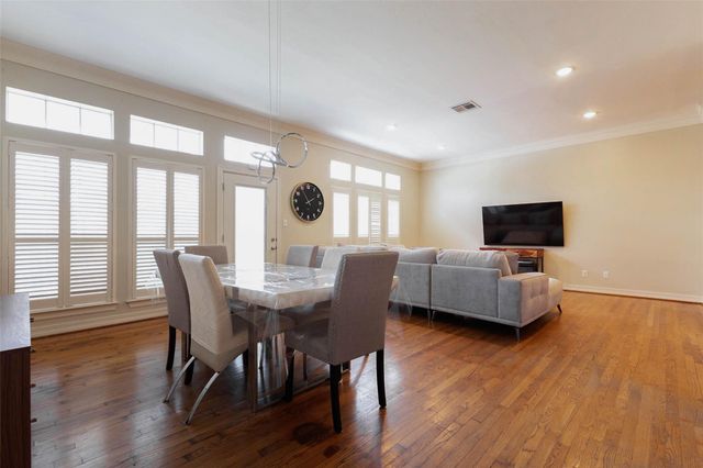 20 Stalynn Lane, Houston, TX 77027