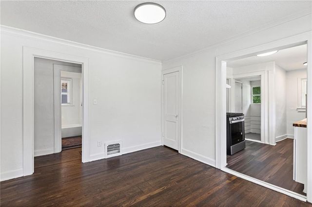 7000 Indiana Avenue, Kansas City, MO 64132