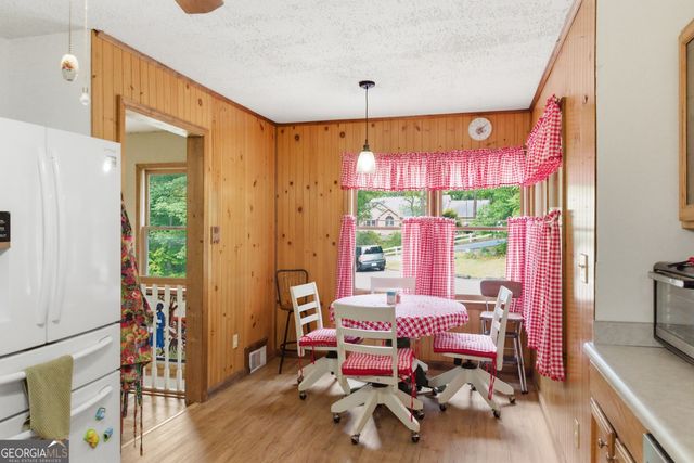 169 N Pinecrest Road, Toccoa, GA 30577