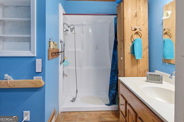 169 N Pinecrest Road, Toccoa, GA 30577