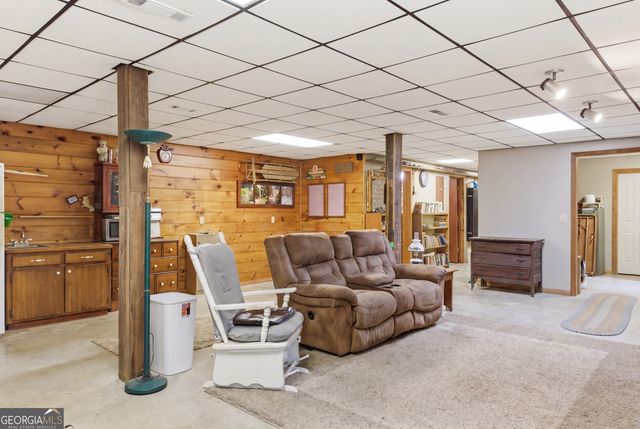 169 N Pinecrest Road, Toccoa, GA 30577