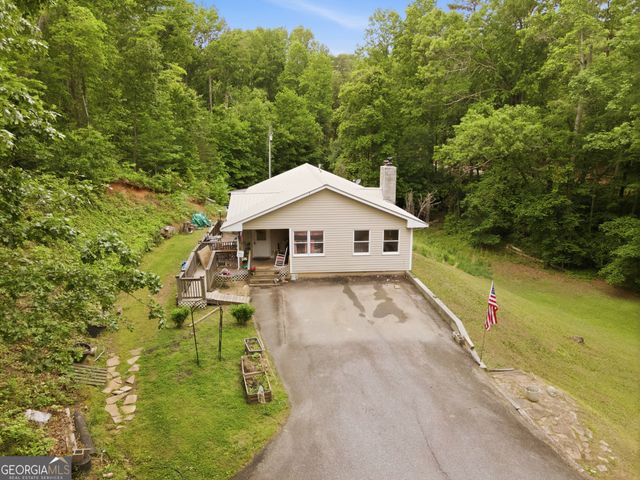 169 N Pinecrest Road, Toccoa, GA 30577