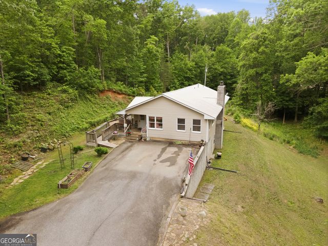 169 N Pinecrest Road, Toccoa, GA 30577