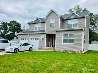 1124 Monmouth Avenue, Toms River, NJ 08757