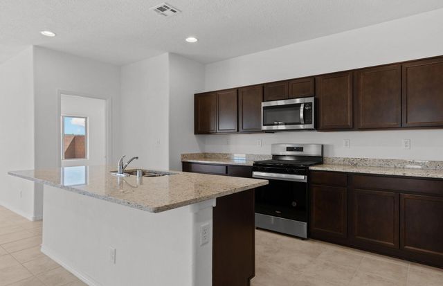 249 Spectrum Avenue SW, Rio Rancho, NM 87124