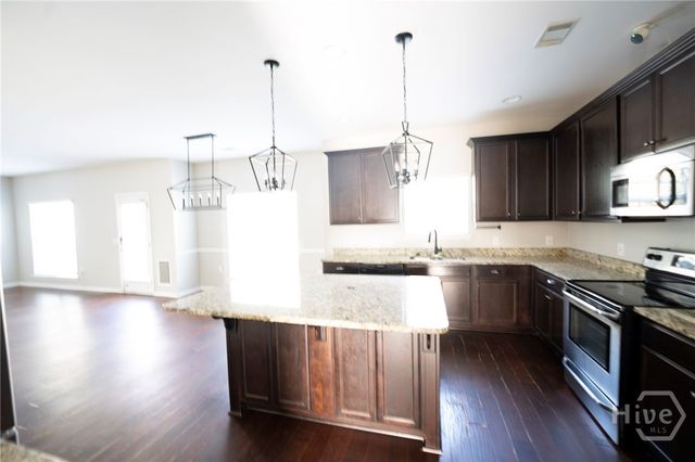 452 Sunbury Drive, Richmond Hill, GA 31324