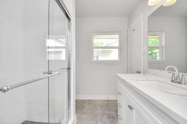 5010 Creekbend Drive, Houston, TX 77035