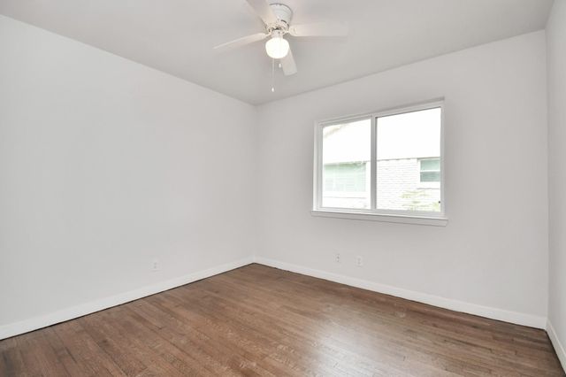 5010 Creekbend Drive, Houston, TX 77035