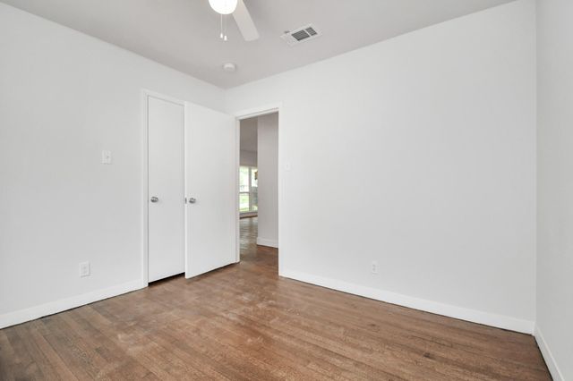5010 Creekbend Drive, Houston, TX 77035