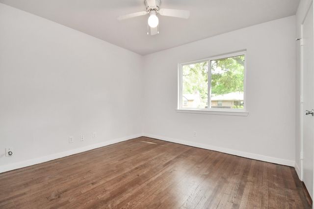 5010 Creekbend Drive, Houston, TX 77035