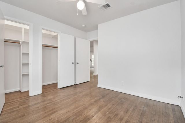 5010 Creekbend Drive, Houston, TX 77035