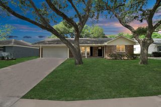 5010 Creekbend Drive, Houston, TX 77035