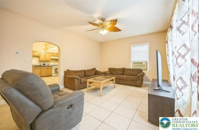 319 West Franklin Street, Slatington Boro, PA 18080