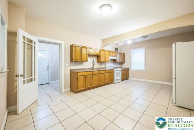 319 West Franklin Street, Slatington Boro, PA 18080