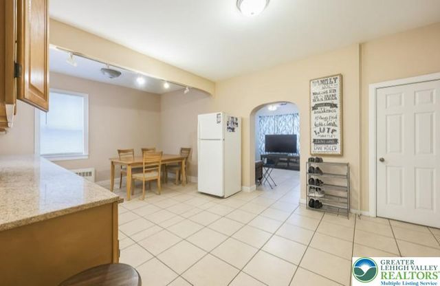 319 West Franklin Street, Slatington Boro, PA 18080