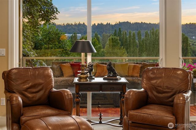 15335 NE 106th Court, Redmond, WA 98052