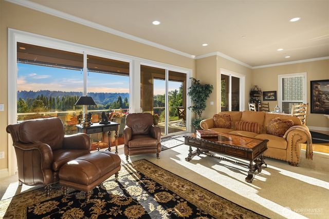 15335 NE 106th Court, Redmond, WA 98052