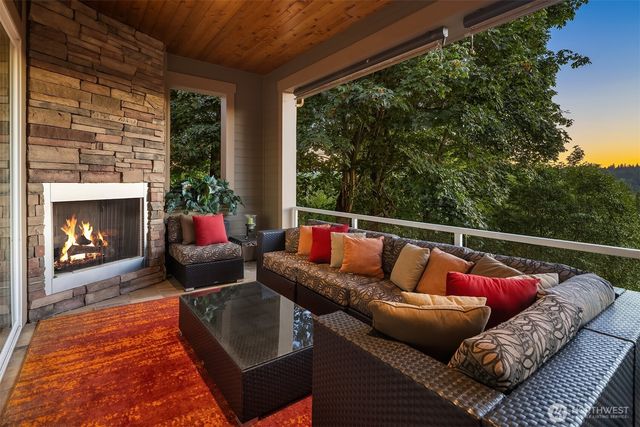 15335 NE 106th Court, Redmond, WA 98052