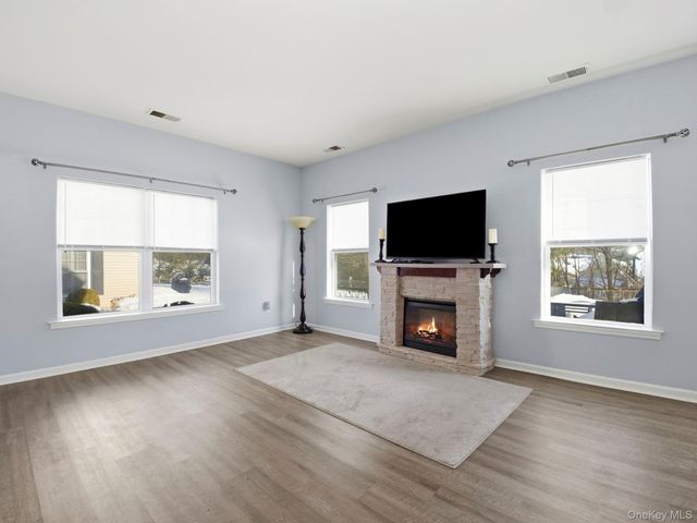 15 Revolution Road, Cold Spring, NY 10516