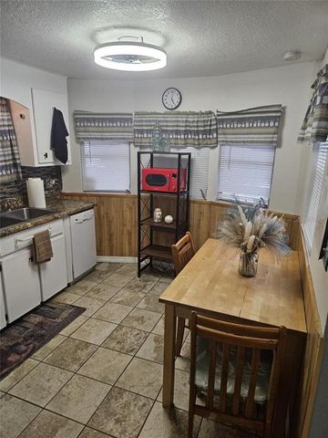 4851 W GANDY BOULEVARD B3L12, Tampa, FL 33611