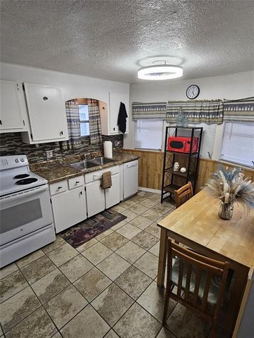 4851 W GANDY BOULEVARD B3L12, Tampa, FL 33611