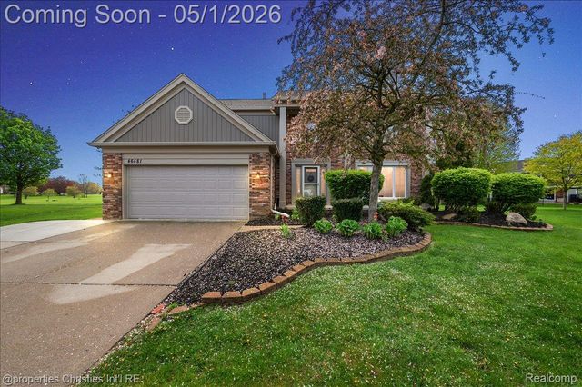 46481 E Oak Manor Court, Canton Charter Township, MI 48187