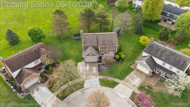 46481 E Oak Manor Court, Canton Charter Township, MI 48187